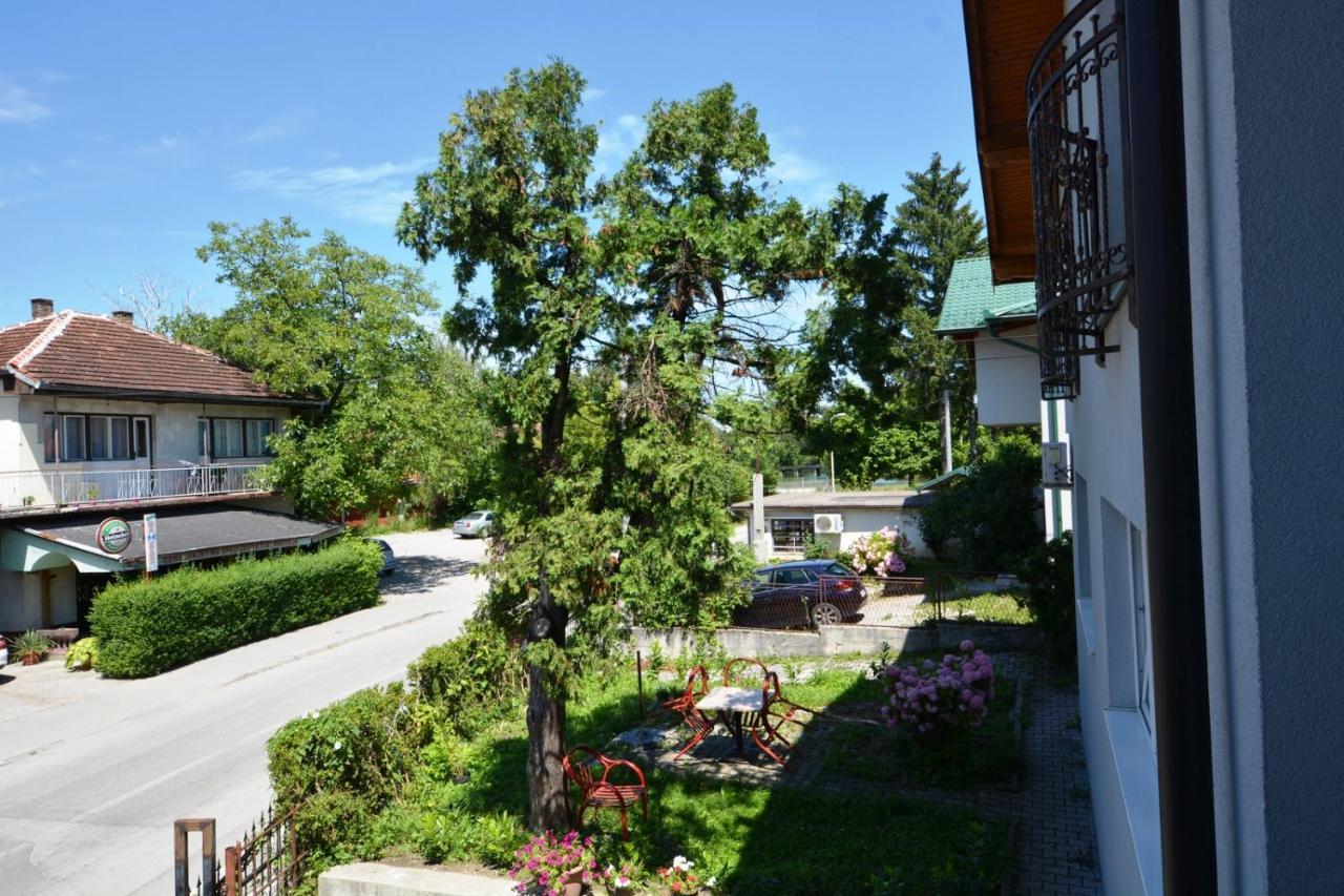 Nour El Donya Villa Bihać Exteriör bild